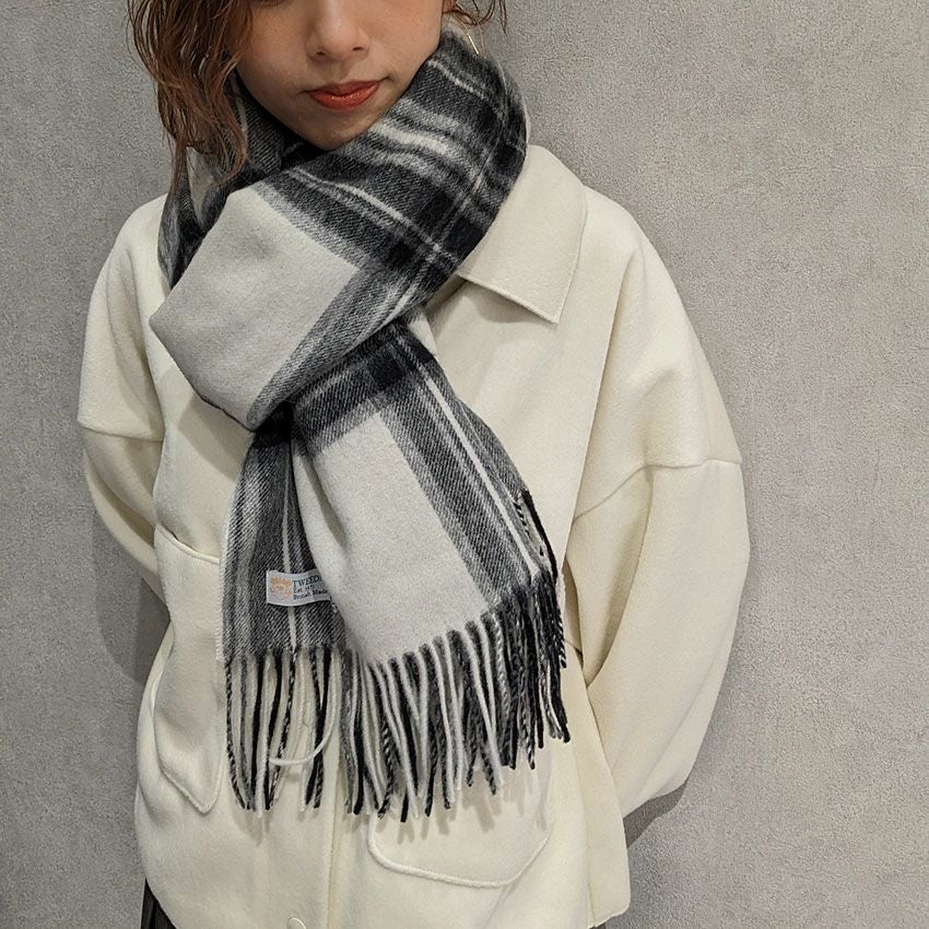 グレースコンチネンタル ダイアグラム フォックストリミングストール　ホワイト GRACE CONTINENTAL（グレースコンチネンタル） WOMEN ストール GRACE