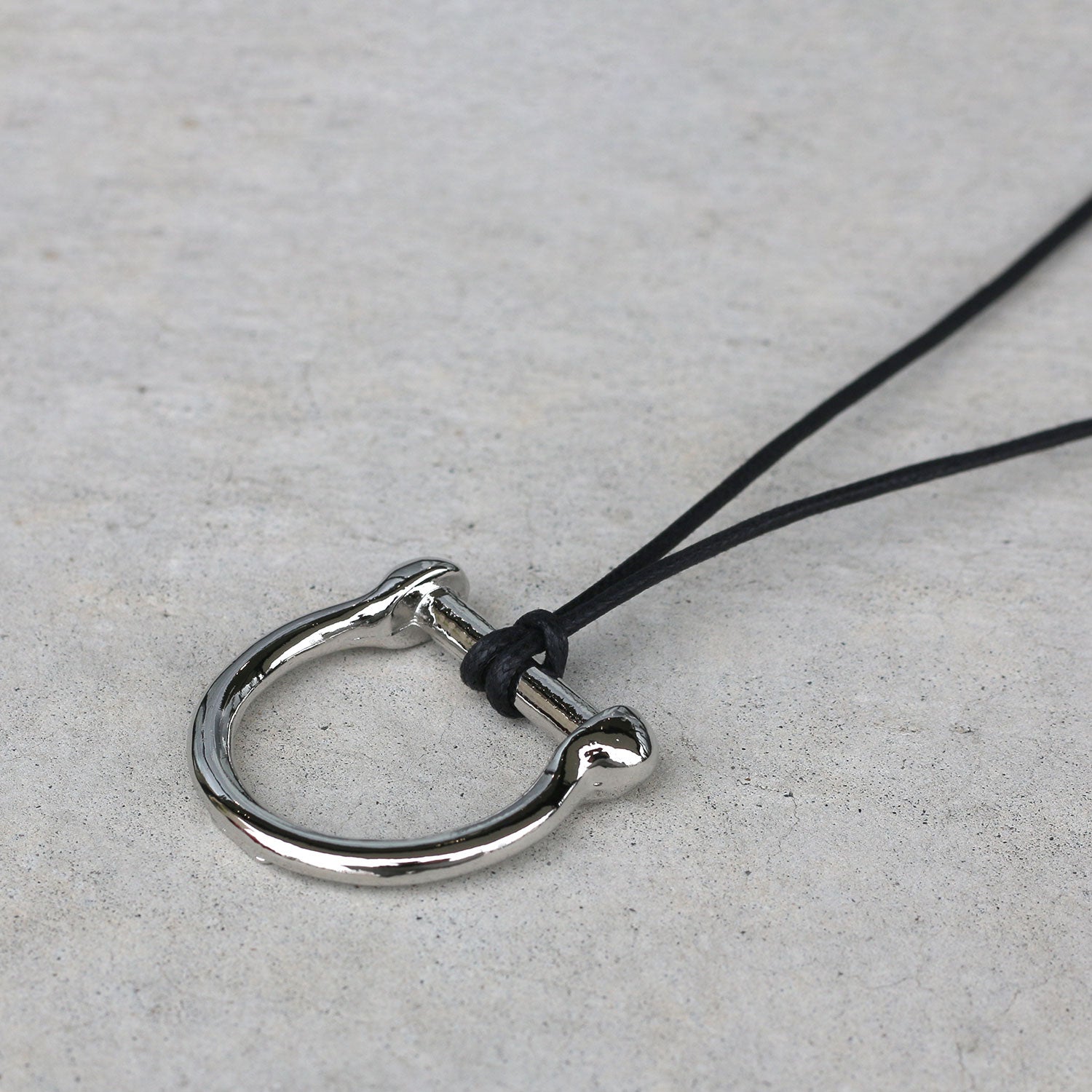 Sea'ds mara/シーズマーラ Shackle motif necklace 24A2-32 シャックル