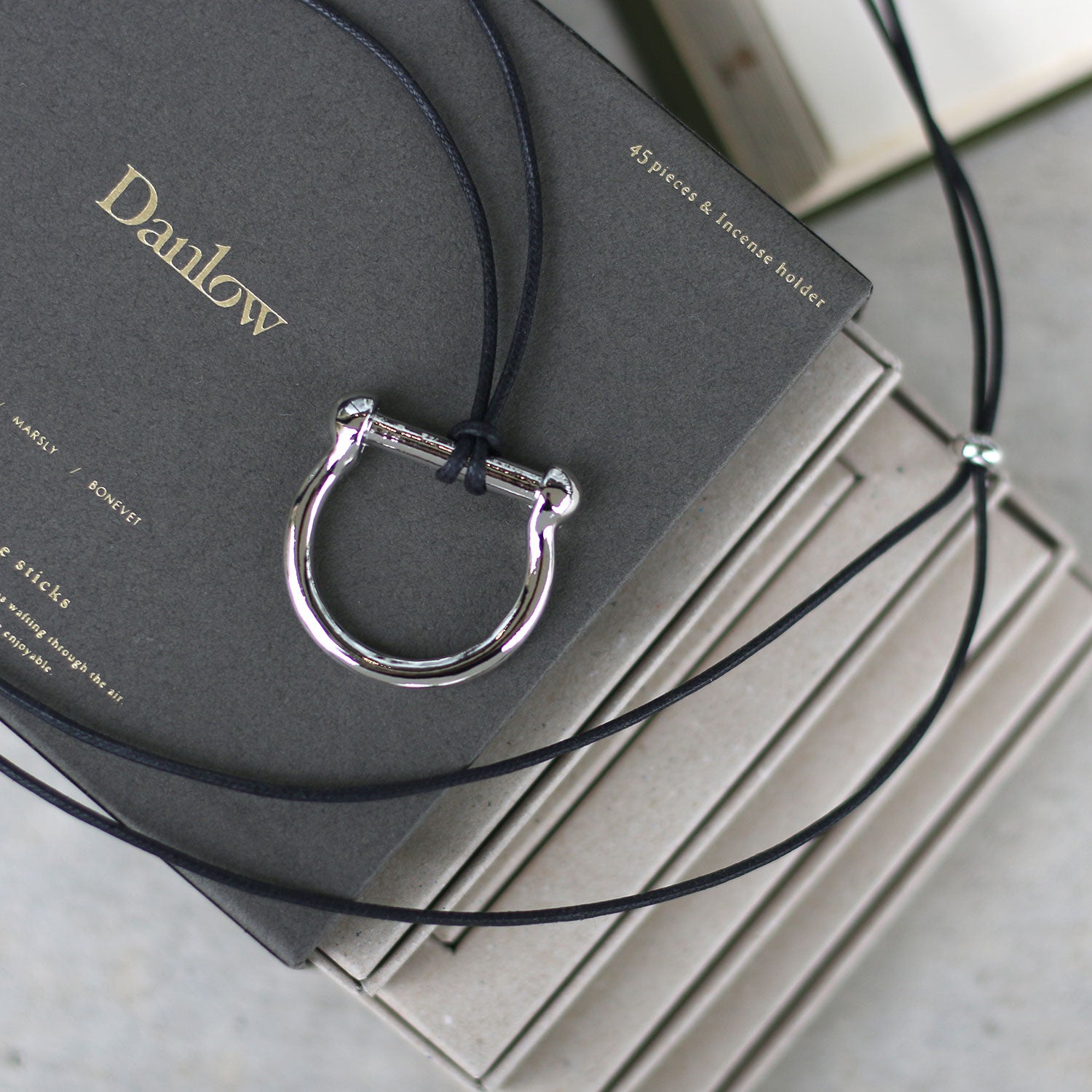 予約】Sea'ds mara/シーズマーラ Shackle motif necklace 24A2-32