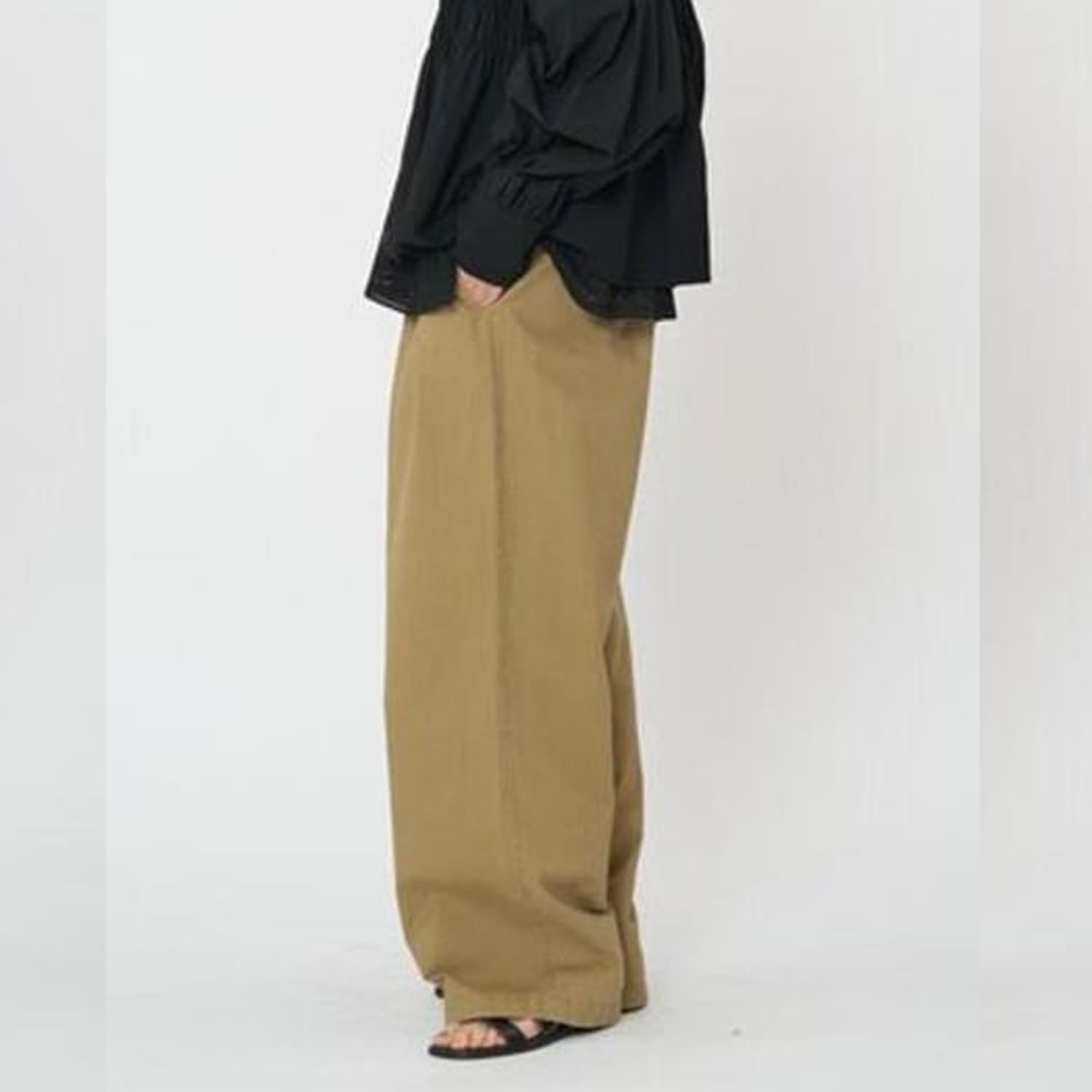 CHIGNON/シニヨン ウォッシュドチノタックパンツ 3261-045BT チノパン